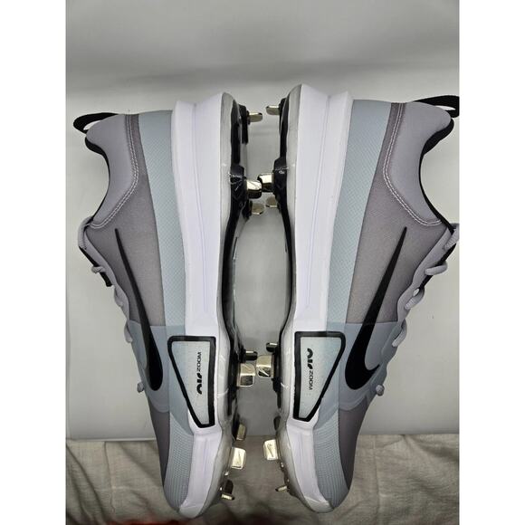 Nike Force Zoom Trout 9 Metal Baseball Cleats Mens 13 Gray White Shoe FB2907-002 - Picture 7 of 10